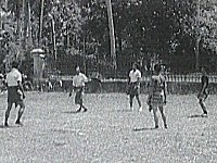 Historisches Foto einer Gruppe Takraw Spieler